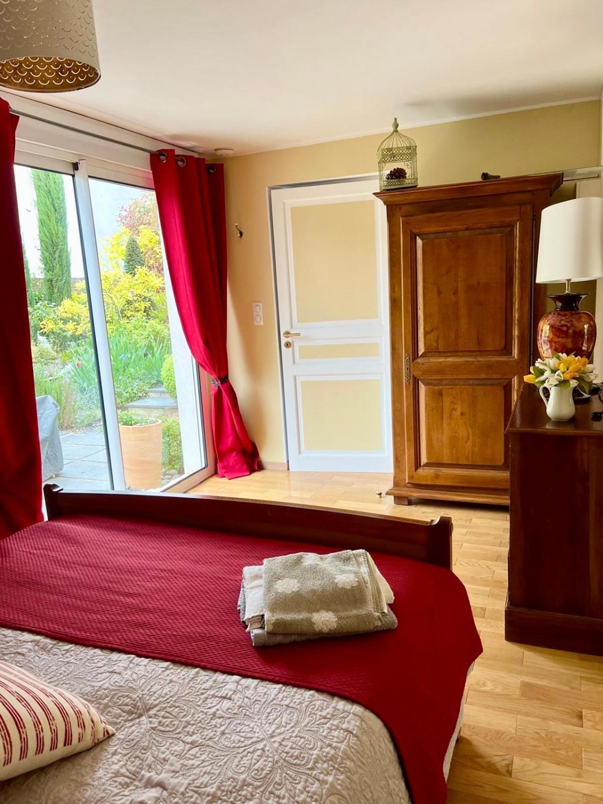 Gite Chez Madeleine Apartment Louhans Luaran gambar