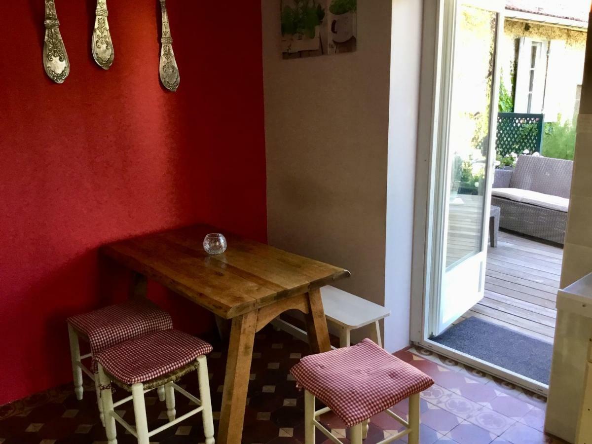 Gite Chez Madeleine Apartment Louhans Luaran gambar